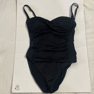 Nice figure flattering La Blanca swimsuit